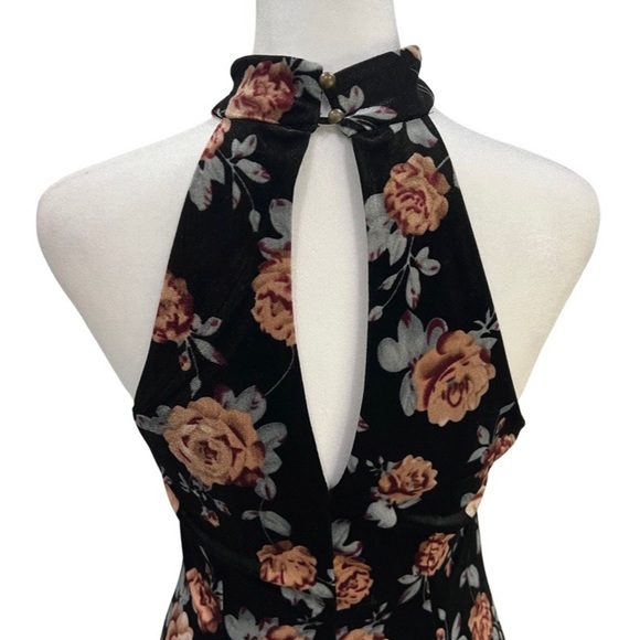 Mock neck sleeveless velvet dress - Picture 4 of 5